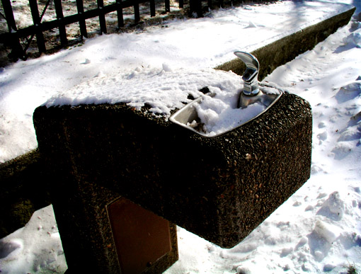Snowy water fountain.